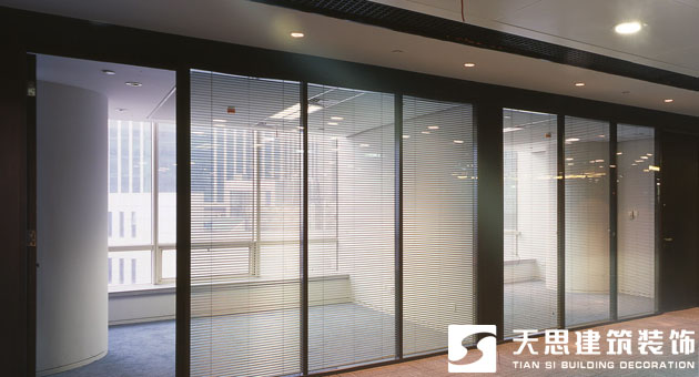 <a href=http://www.lhrhrjj.cn/ target=_blank class=infotextkey>合肥辦公室裝修</a>玻璃